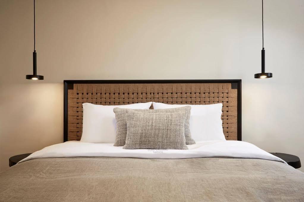 Loizos Stylish Residences Fira  Ngoại thất bức ảnh
